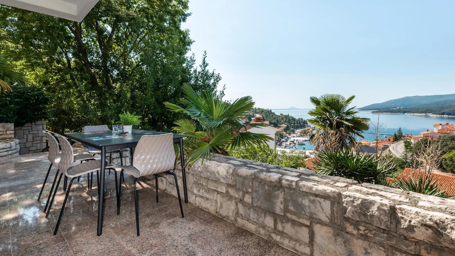 Apartment Rabac 27 0*,